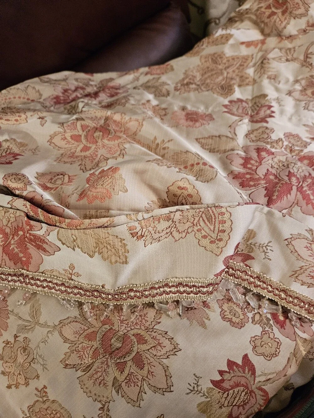 Croscill Queen Comforter Jacobean Floral with Matching Shams and Valance